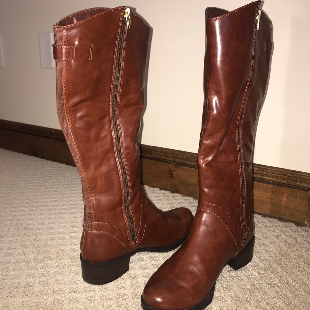 brown boots